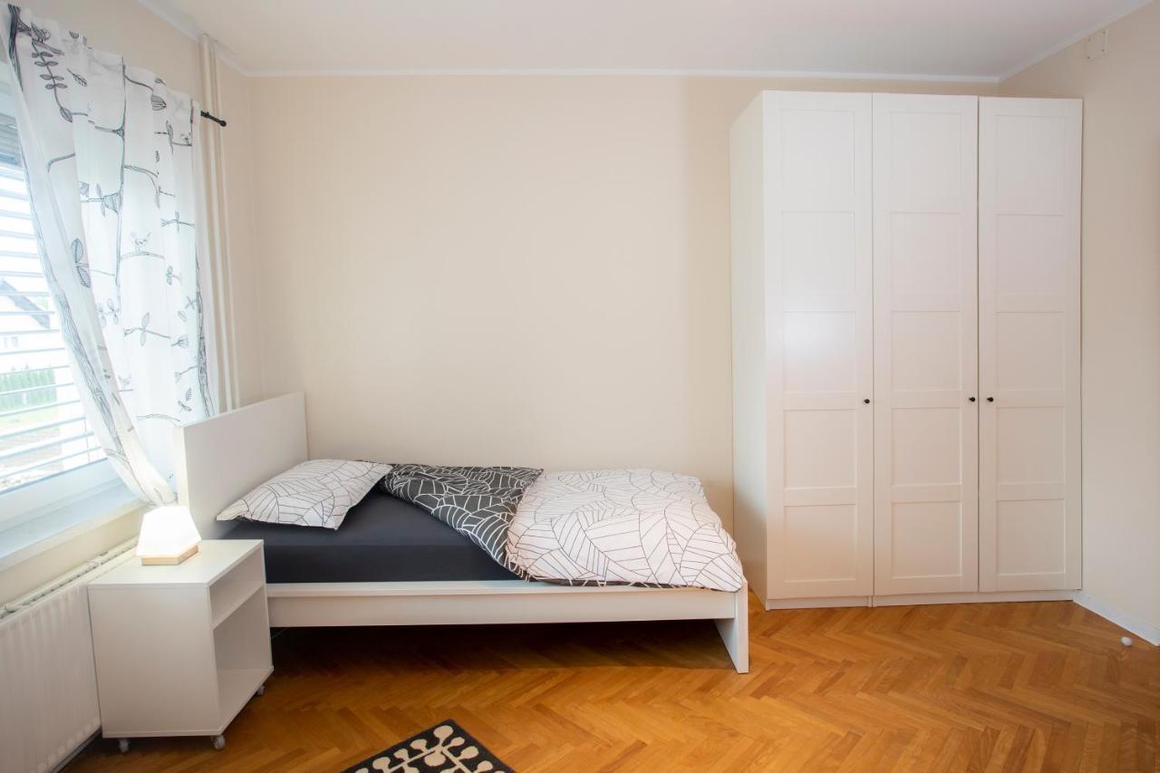Apartment Rozalija Zirovnica Exterior foto